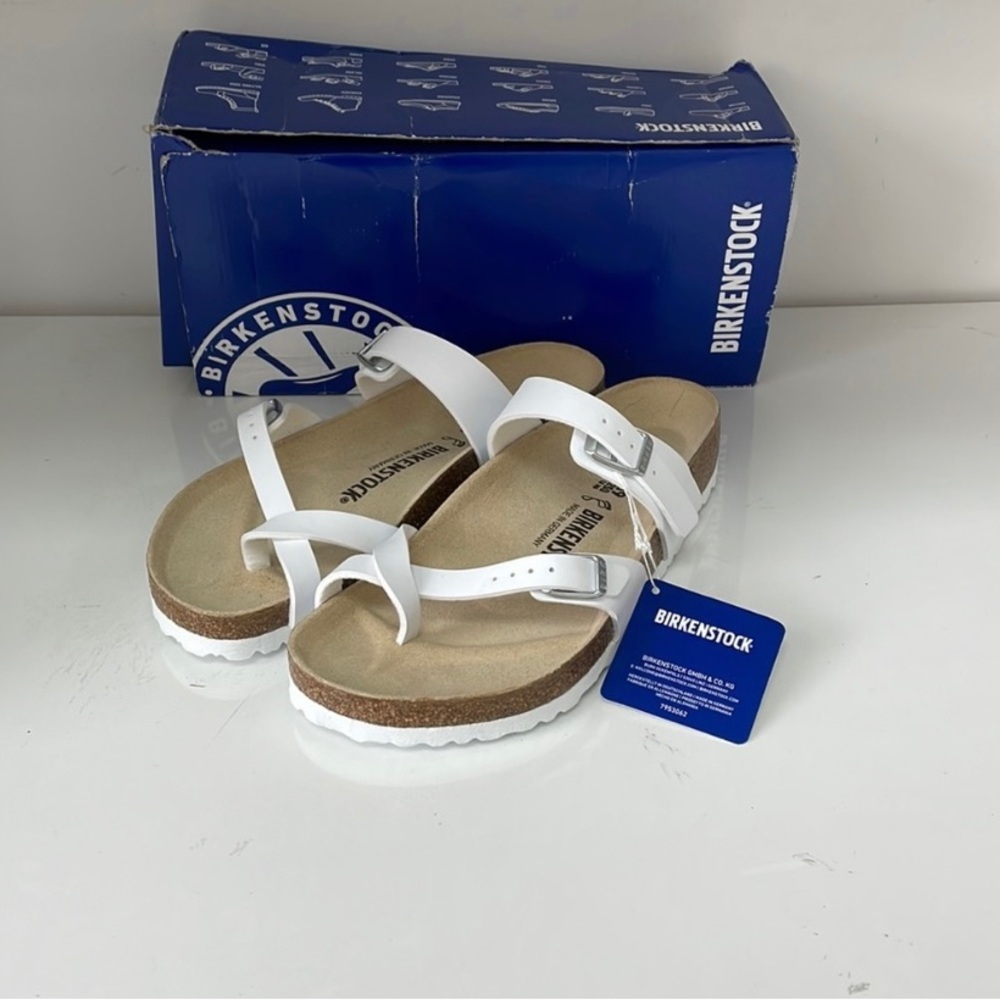 NWT White Mayari Birkenstock sandals